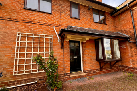 2 bedroom terraced house to rent, Castle Road, Birmingham, B29