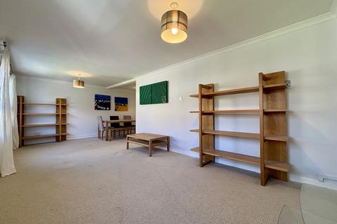 2 bedroom flat to rent, Westpoint, Bromley, BR2