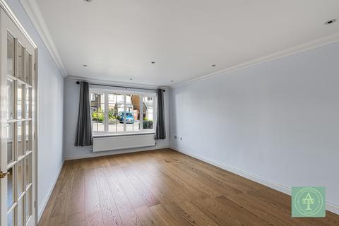 5 bedroom detached house for sale, Kinderton Close, Southgate, London, N14