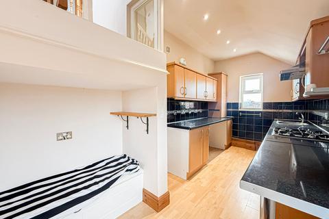 3 bedroom flat for sale, Queens Drive, Wavertree, L15