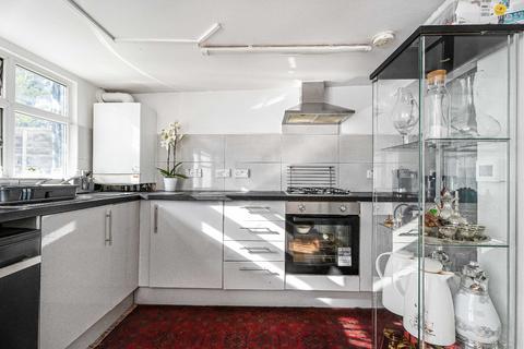 4 bedroom terraced house for sale, North Circular Road, London, NW2