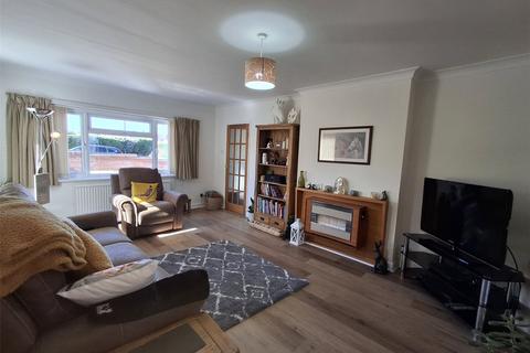 3 bedroom bungalow for sale, St. Johns Avenue, Kidderminster, Worcestershire, DY11