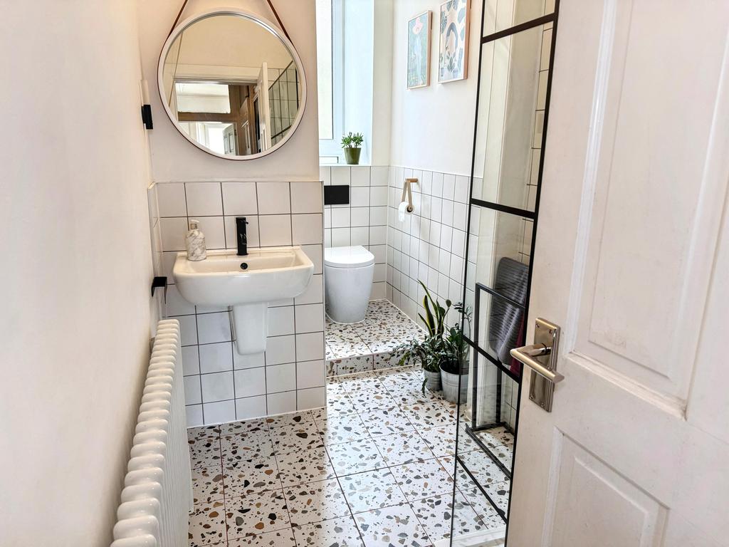 Shower-room 1