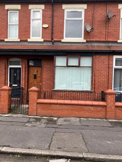 2 bedroom terraced house to rent, Gerald Road, Salford M6