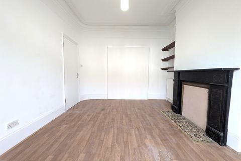 3 bedroom semi-detached house for sale, London N8