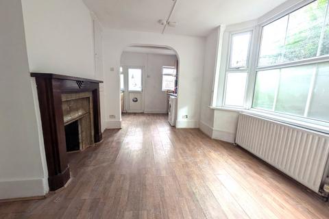 3 bedroom semi-detached house for sale, London N8