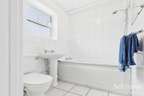 2 bedroom maisonette for sale, Gardeners, Chelmsford, CM 8YU