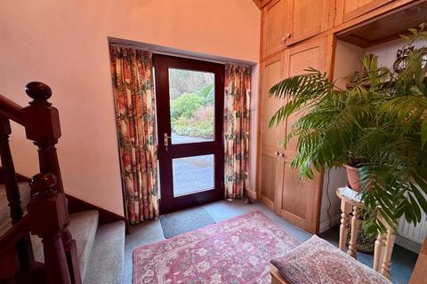 undefined, Trefriw