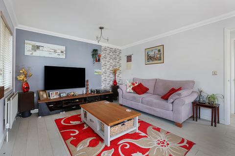 3 bedroom detached house for sale, Furze Close, Horley, Surrey, RH6
