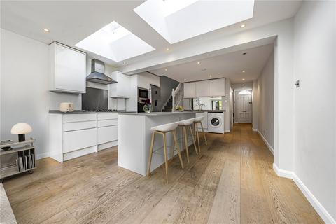 3 bedroom terraced house for sale, Barchard Street, London, SW18