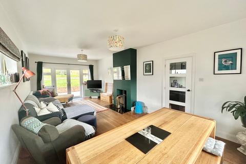 4 bedroom detached house for sale, Warwick Road, Bexhill on Sea TN39