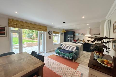 4 bedroom detached house for sale, Warwick Road, Bexhill on Sea TN39