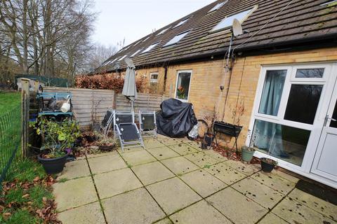 2 bedroom maisonette for sale, Redhall Close, Hatfield