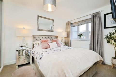 3 bedroom end of terrace house for sale, Scrooby Road, Harworth, Doncaster