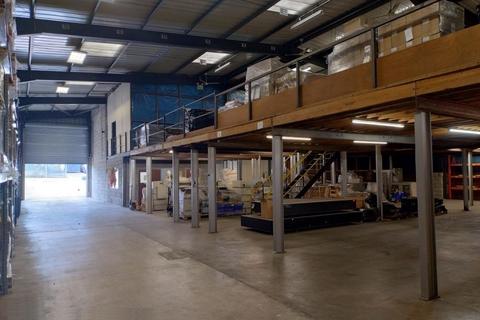 Warehouse to rent, 3 Crompton Rd Stevenage SG1 2XP