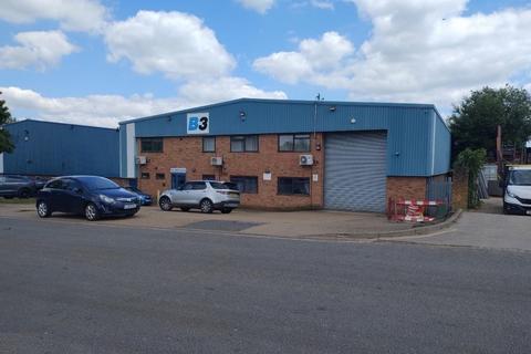Warehouse to rent, 3 Crompton Rd Stevenage SG1 2XP