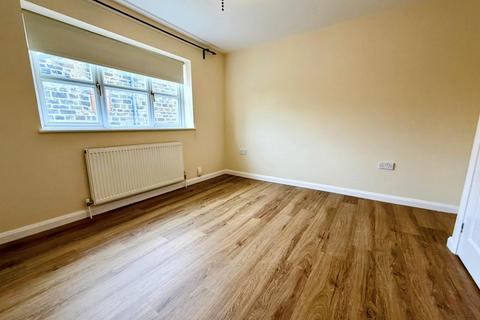 2 bedroom semi-detached house to rent, Occupation Lane, DEWSBURY