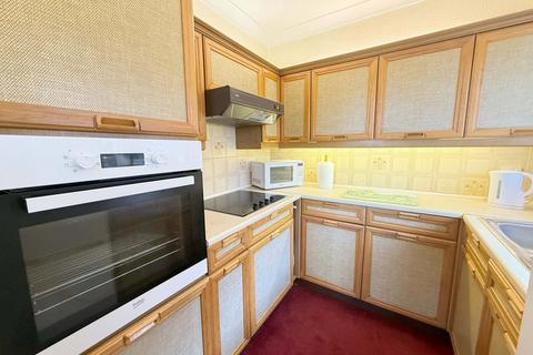 1 bedroom retirement property for sale, Cambridge Road, Southport PR9