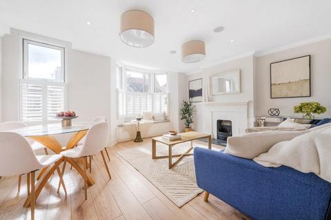3 bedroom flat for sale, Wimbart Road, SW2