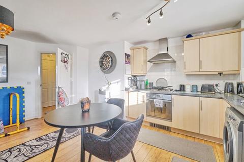 1 bedroom flat for sale, Burwaye Close, Lichfield, Staffordshire, WS13