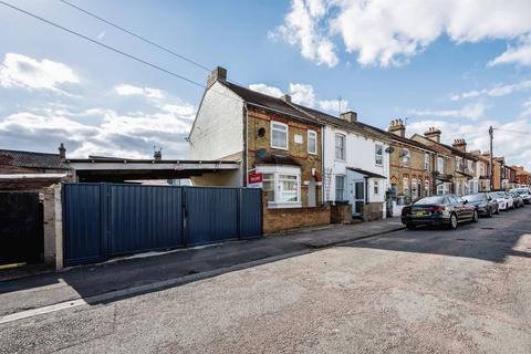 3 bedroom end of terrace house for sale, Garfield Street, Bedford