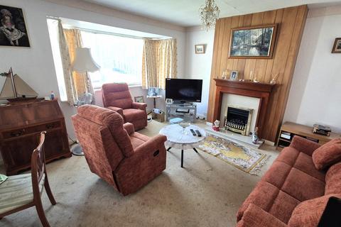 undefined, The Retreat, Kingsbury