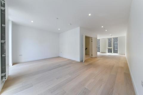 4 bedroom townhouse for sale, Schooner Road, Royal Wharf, E16