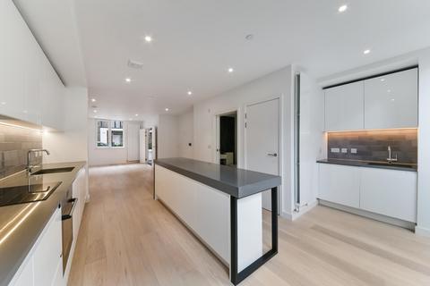 4 bedroom townhouse for sale, Schooner Road, Royal Wharf, E16