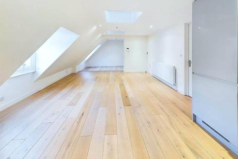 2 bedroom apartment to rent, Church Street, Twickenham