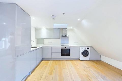 2 bedroom apartment to rent, Church Street, Twickenham
