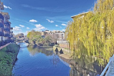 undefined, Market Place, BRENTFORD