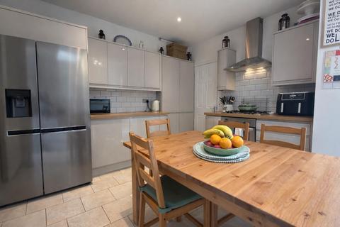 3 bedroom terraced house for sale, Gladstone Street, Aberdare CF44