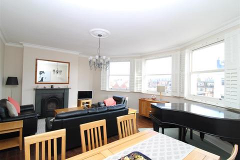 3 bedroom maisonette to rent, Palmeira Avenue, Hove, East Sussex