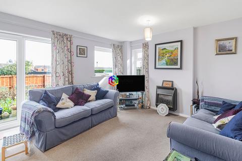 3 bedroom detached house for sale, Mosborough Hall Drive, Halfway, S20