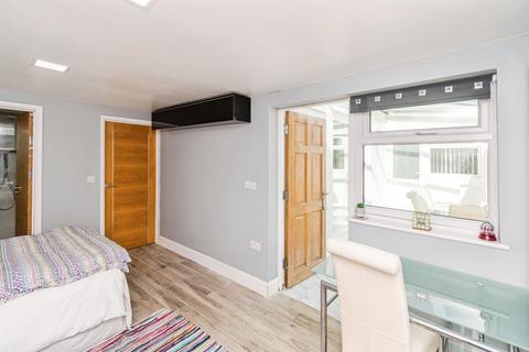 undefined, Coates Road, Southampton