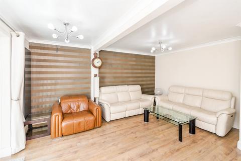 4 bedroom detached bungalow for sale, Coates Road, Southampton