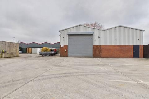 3 bedroom detached house for sale, Hull Road, Salt End, Hull, HU12 8DX