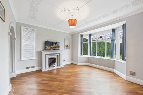 3 bedroom detached house for sale, Hull Road, Salt End, Hull, HU12 8DX