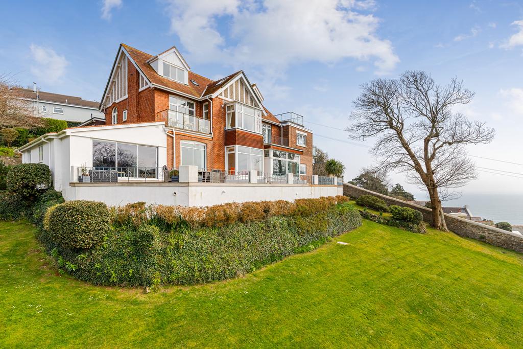 5a Hazeldene