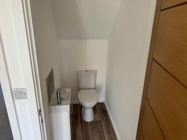 Cloakroom/wc