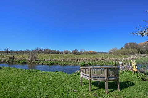 3 bedroom detached house for sale, Ringwood Road, Avon, Christchurch, BH23