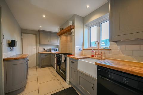 3 bedroom detached house for sale, Ringwood Road, Avon, Christchurch, BH23