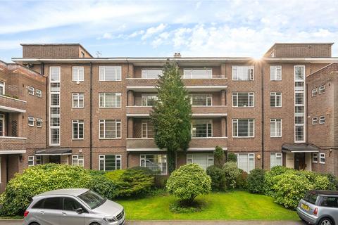 4 bedroom flat to rent, Wimbledon Park Side, London, SW19