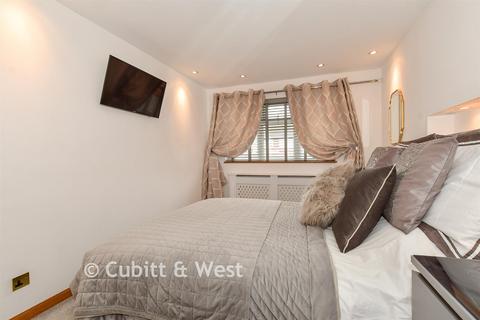 3 bedroom semi-detached house for sale, Wooding Grove, Crawley RH11