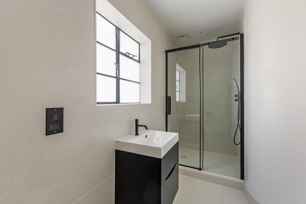 105878 Penthouse-...