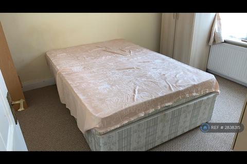 2 bedroom flat to rent, Coldharbour Lane, Hayes, UB3