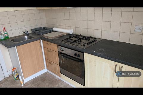 2 bedroom flat to rent, Coldharbour Lane, Hayes, UB3