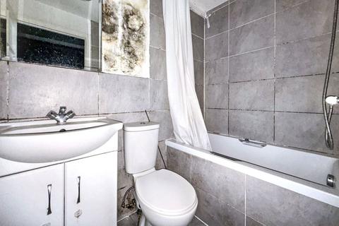 undefined, Flat 2, 97 St. Peters Street, St. Albans, Hertfordshire, AL1 3EN