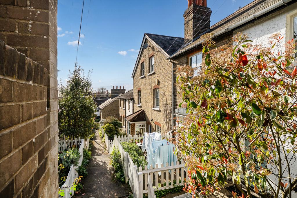 Mill Place, Chislehurst, BR7 - More