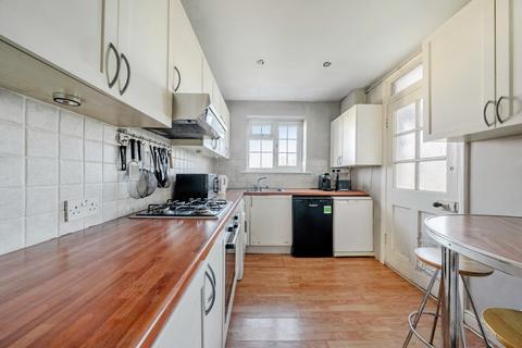 2 bedroom flat for sale, Tower Road, Strawberry Hill, TW1